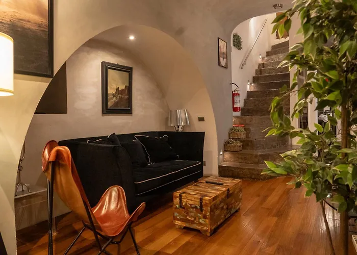 Domus Ciancaleoni - Colosseum - Rione Monti