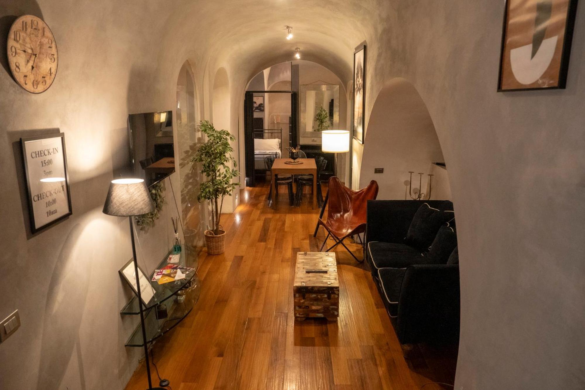 Domus Ciancaleoni - Colosseum - Rione Monti Apartment Rome