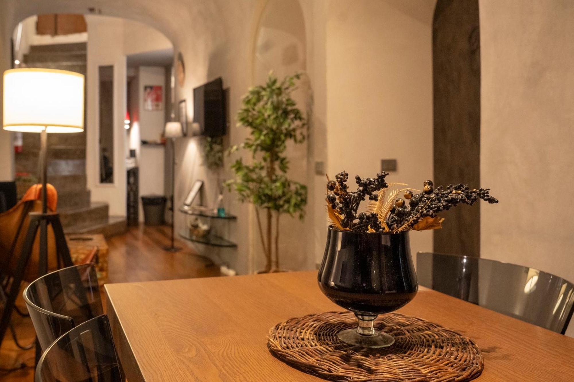 Domus Ciancaleoni - Colosseum - Rione Monti Apartment Rome