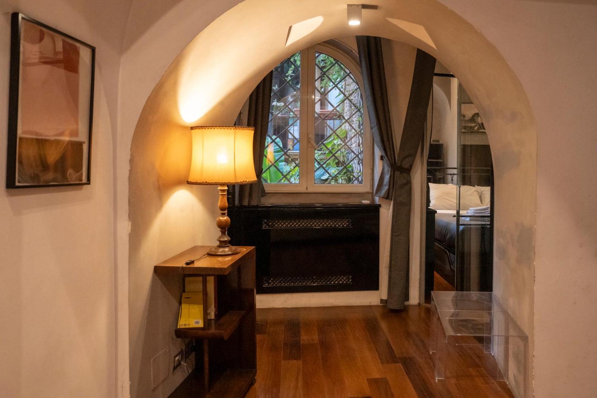 Domus Ciancaleoni - Colosseum - Rione Monti Apartment Rome