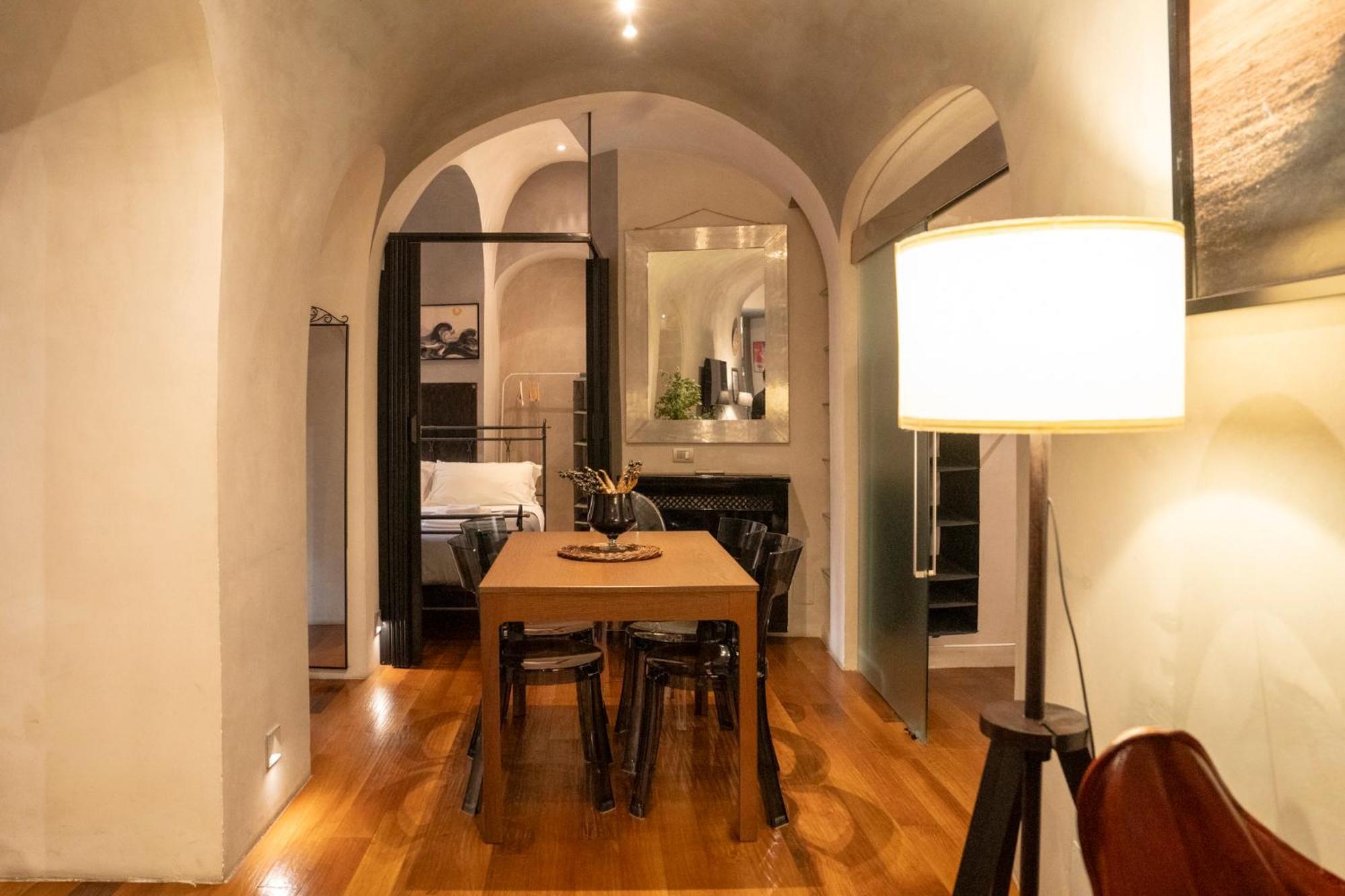 Apartment Domus Ciancaleoni - Colosseum - Rione Monti Rome
